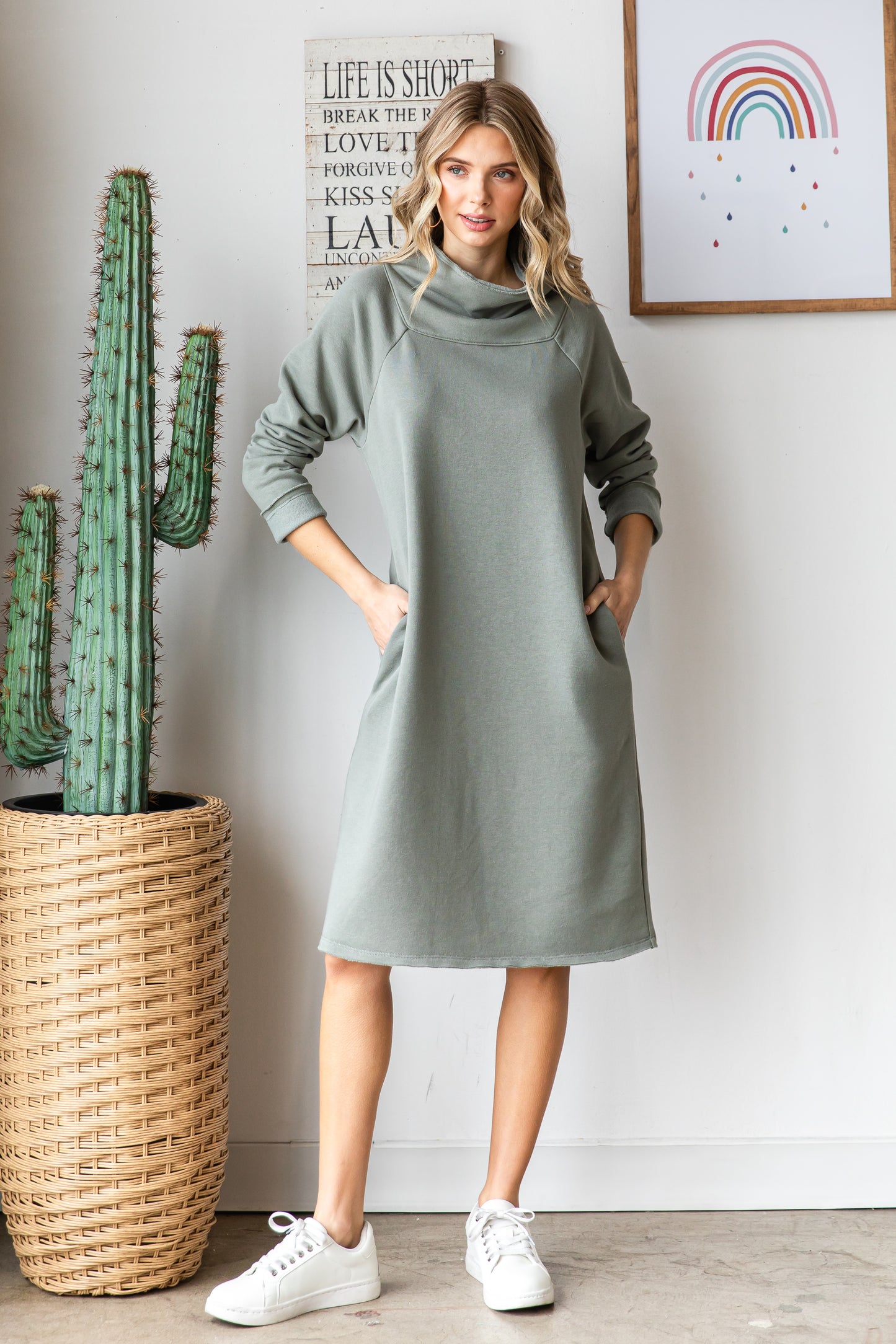 Mock neck dress Long sleeve midi dress


Made in USA