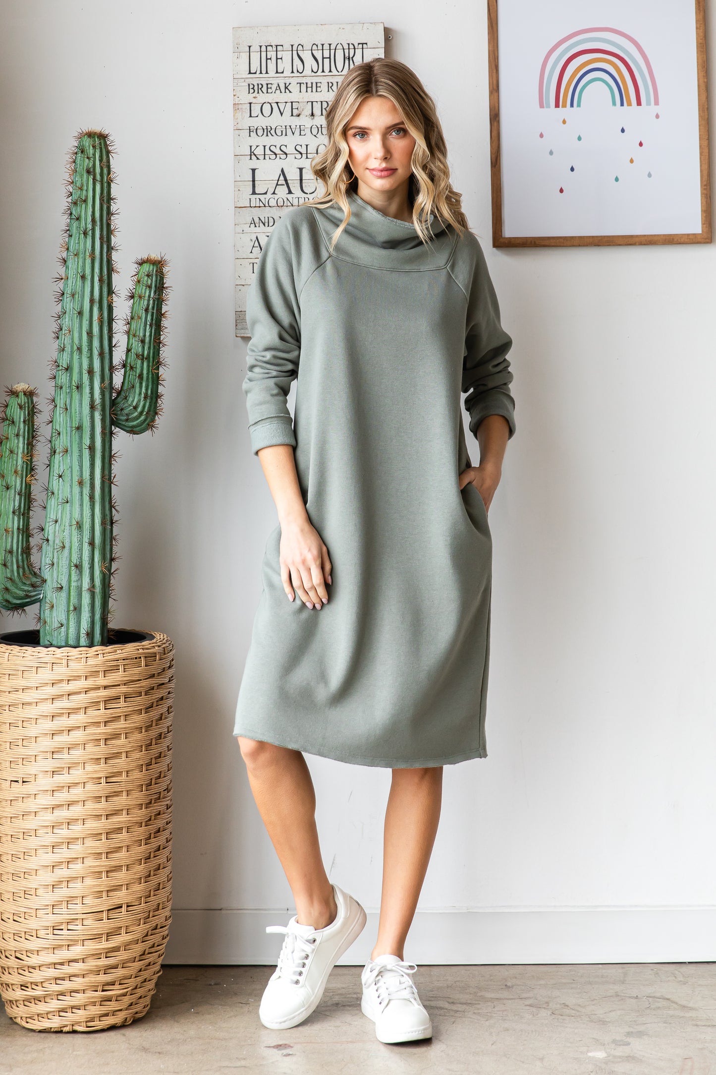 Mock neck dress Long sleeve midi dress


Made in USA